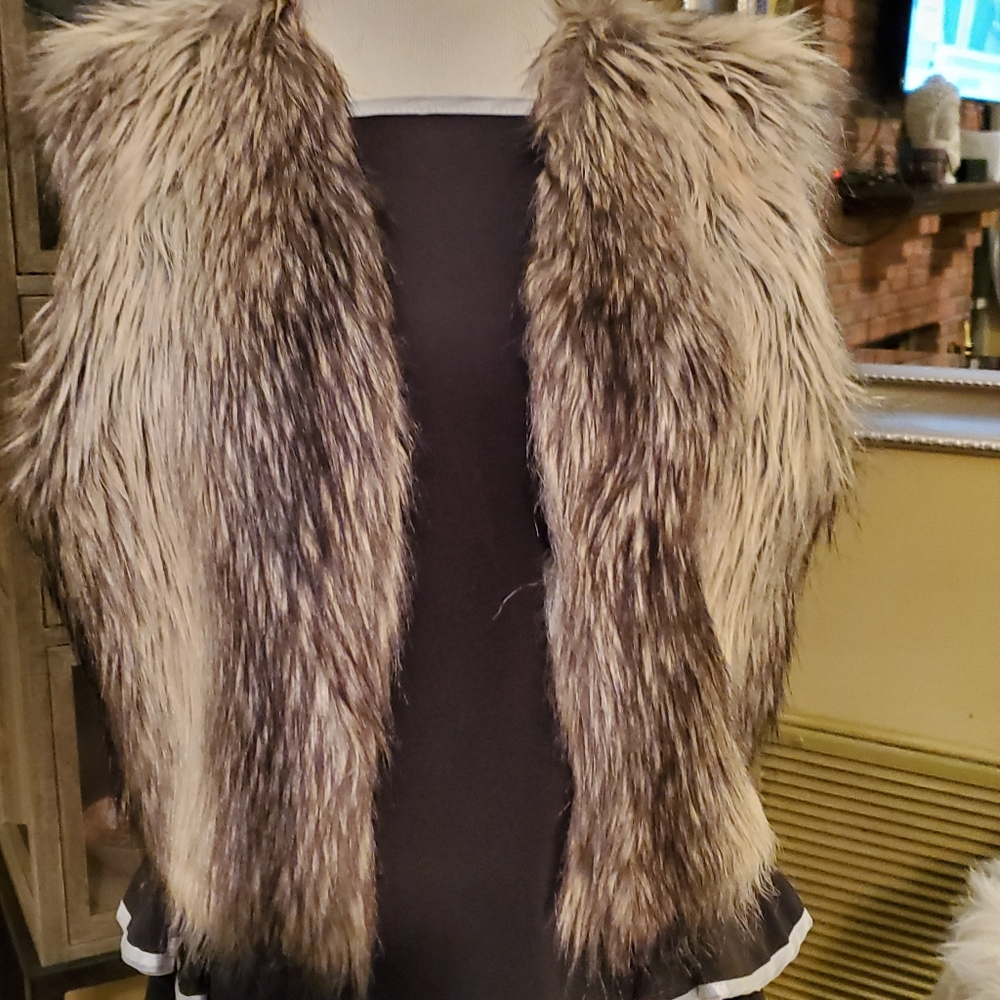 Ladies Faux Fur Vest